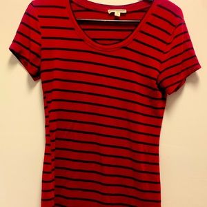 Juniors Zenana Outfitters Red stripped tee size M